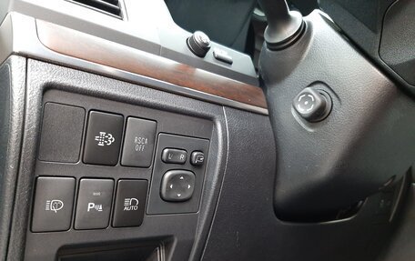 Toyota Land Cruiser 200, 2016 год, 5 350 000 рублей, 18 фотография