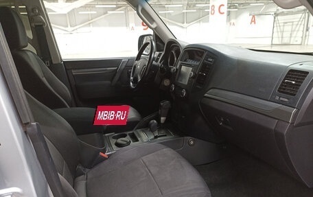Mitsubishi Pajero IV, 2011 год, 1 949 000 рублей, 15 фотография