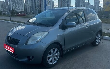 Toyota Yaris III рестайлинг, 2008 год, 690 000 рублей, 5 фотография