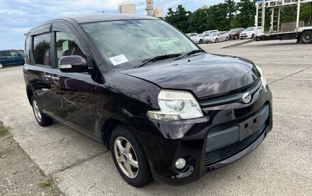 Toyota Sienta I, 2013 год, 1 100 000 рублей, 27 фотография
