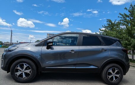 Renault Kaptur I рестайлинг, 2022 год, 2 500 000 рублей, 4 фотография
