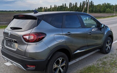 Renault Kaptur I рестайлинг, 2022 год, 2 500 000 рублей, 7 фотография