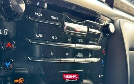 Lexus LX III, 2020 год, 11 990 000 рублей, 21 фотография