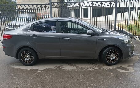 KIA Rio III рестайлинг, 2015 год, 1 400 000 рублей, 2 фотография