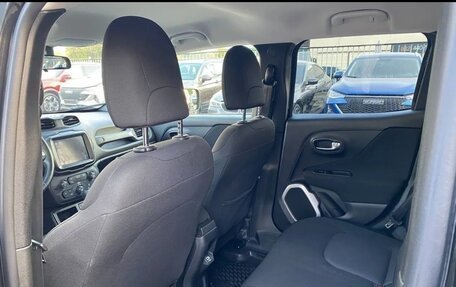 Jeep Renegade I рестайлинг, 2018 год, 1 650 000 рублей, 14 фотография