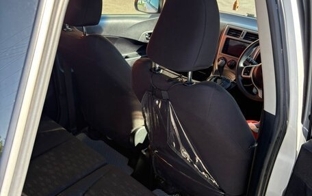 Toyota Ractis II, 2011 год, 825 000 рублей, 5 фотография