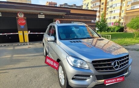 Mercedes-Benz M-Класс, 2012 год, 2 400 000 рублей, 3 фотография