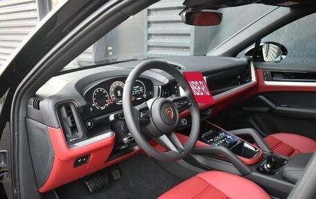 Porsche Cayenne III, 2024 год, 18 400 000 рублей, 13 фотография