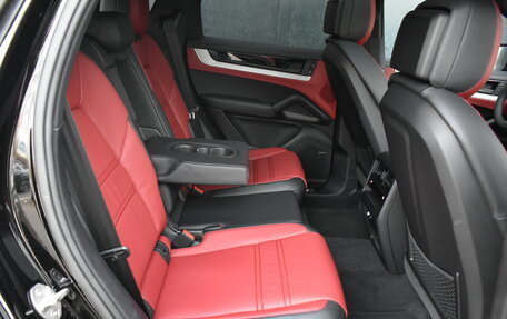 Porsche Cayenne III, 2024 год, 18 400 000 рублей, 27 фотография