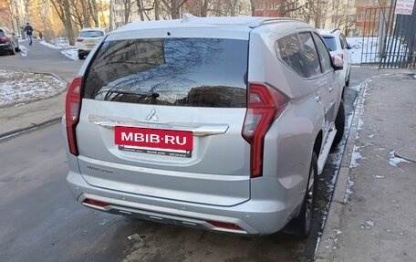 Mitsubishi Pajero Sport III рестайлинг, 2021 год, 3 400 000 рублей, 5 фотография