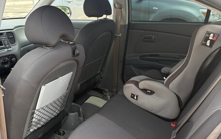 KIA Rio II, 2011 год, 690 000 рублей, 6 фотография