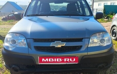 Chevrolet Niva I рестайлинг, 2018 год, 650 000 рублей, 1 фотография