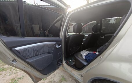 Renault Logan I, 2010 год, 450 000 рублей, 2 фотография