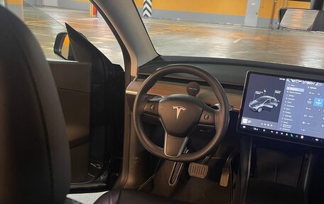 Tesla Model Y I, 2021 год, 4 300 000 рублей, 15 фотография
