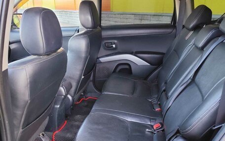 Mitsubishi Outlander III рестайлинг 3, 2012 год, 1 285 000 рублей, 5 фотография