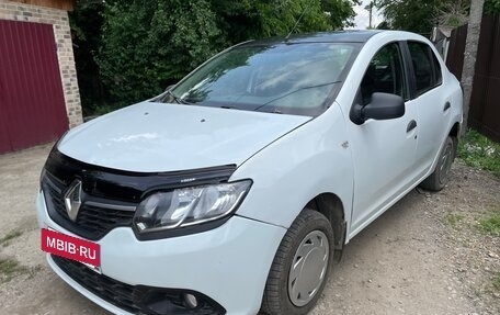 Renault Logan II, 2015 год, 460 000 рублей, 2 фотография