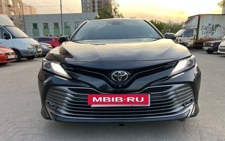 Toyota Camry, 2018 год, 3 100 000 рублей, 6 фотография