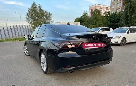 Toyota Camry, 2018 год, 3 100 000 рублей, 4 фотография