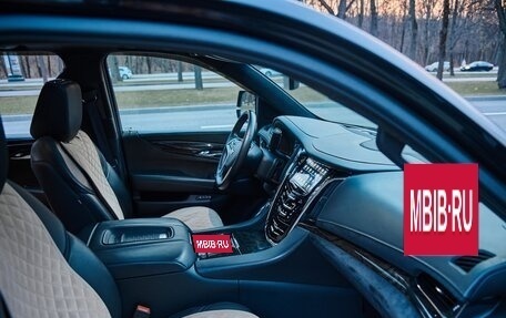 Cadillac Escalade IV, 2016 год, 4 500 000 рублей, 10 фотография