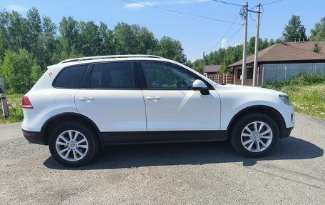 Volkswagen Touareg III, 2015 год, 3 300 000 рублей, 3 фотография