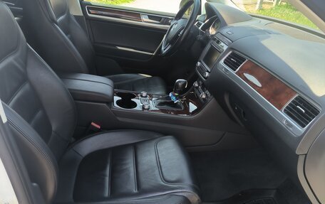 Volkswagen Touareg III, 2015 год, 3 300 000 рублей, 6 фотография