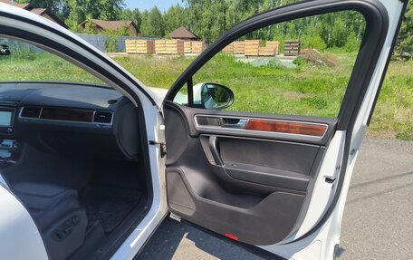 Volkswagen Touareg III, 2015 год, 3 300 000 рублей, 12 фотография