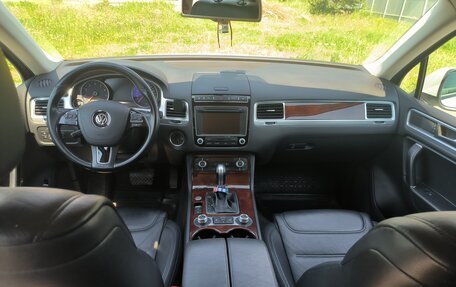 Volkswagen Touareg III, 2015 год, 3 300 000 рублей, 8 фотография