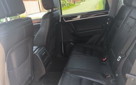 Volkswagen Touareg III, 2015 год, 3 300 000 рублей, 10 фотография
