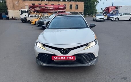 Toyota Camry, 2021 год, 2 800 000 рублей, 2 фотография