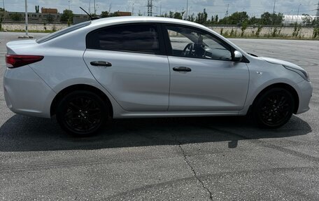 KIA Rio IV, 2019 год, 1 800 000 рублей, 7 фотография