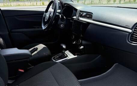 KIA Rio IV, 2019 год, 1 800 000 рублей, 13 фотография
