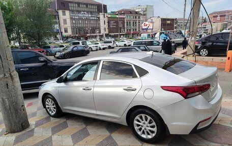 Hyundai Solaris II рестайлинг, 2017 год, 1 300 000 рублей, 3 фотография