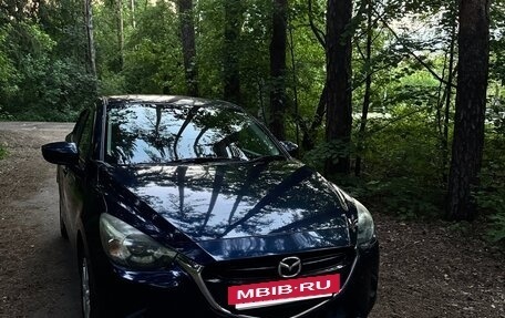 Mazda Demio IV, 2014 год, 1 300 000 рублей, 3 фотография
