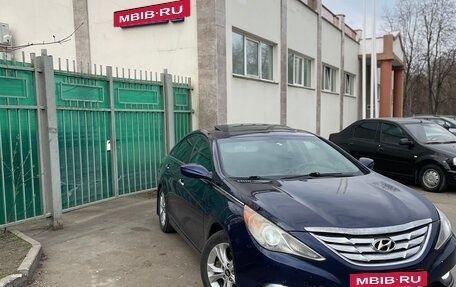 Hyundai Sonata VI, 2010 год, 950 000 рублей, 13 фотография