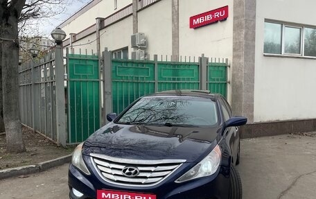 Hyundai Sonata VI, 2010 год, 950 000 рублей, 12 фотография