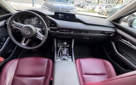 Mazda 3, 2023 год, 2 200 000 рублей, 7 фотография