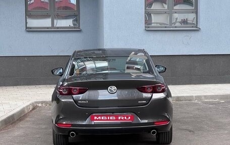 Mazda 3, 2023 год, 2 200 000 рублей, 6 фотография