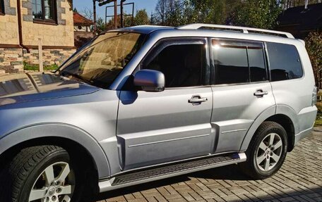 Mitsubishi Pajero IV, 2011 год, 1 700 000 рублей, 2 фотография