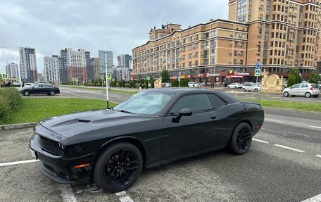 Dodge Challenger III рестайлинг 2, 2017 год, 2 900 000 рублей, 2 фотография