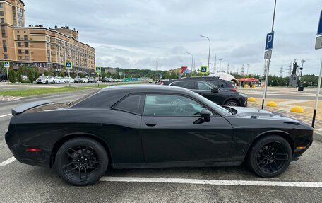 Dodge Challenger III рестайлинг 2, 2017 год, 2 900 000 рублей, 7 фотография