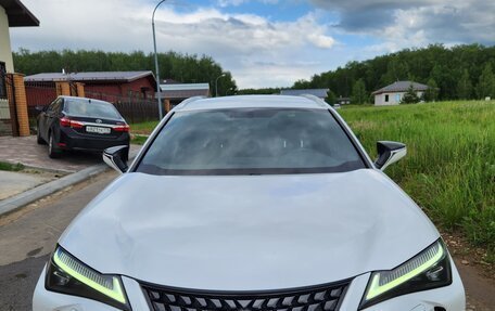 Lexus UX I, 2018 год, 3 300 000 рублей, 4 фотография