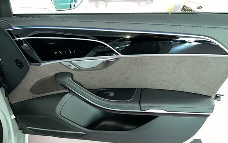 Audi A8, 2023 год, 11 000 000 рублей, 9 фотография