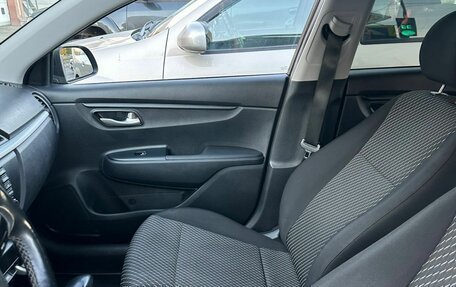 KIA Rio IV, 2018 год, 1 430 000 рублей, 2 фотография