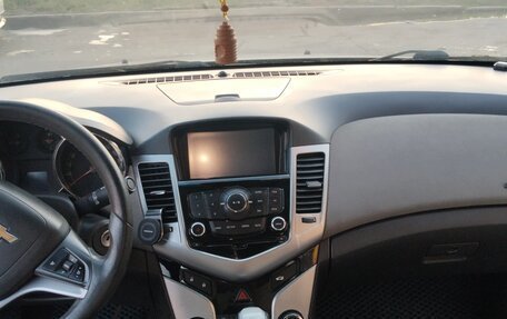 Chevrolet Cruze II, 2010 год, 549 000 рублей, 14 фотография