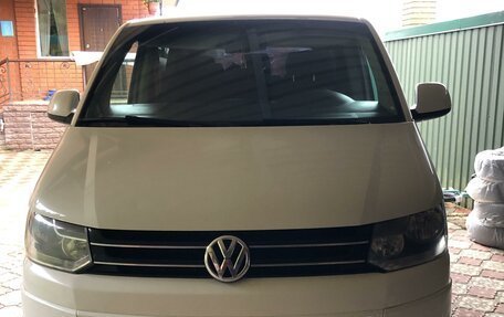 Volkswagen Caravelle T5, 2014 год, 2 100 000 рублей, 4 фотография