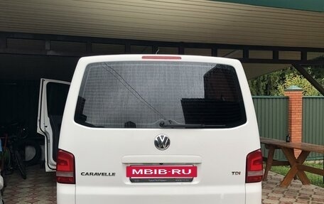 Volkswagen Caravelle T5, 2014 год, 2 100 000 рублей, 5 фотография