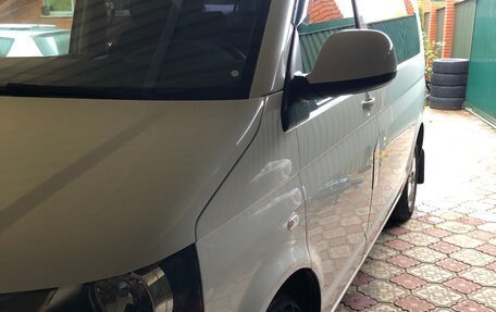 Volkswagen Caravelle T5, 2014 год, 2 100 000 рублей, 15 фотография