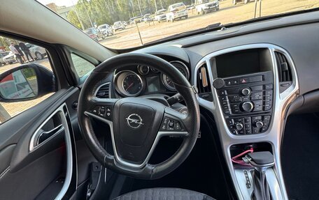 Opel Astra J, 2014 год, 1 050 000 рублей, 10 фотография