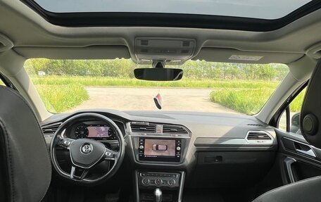 Volkswagen Tiguan II, 2018 год, 2 100 000 рублей, 7 фотография