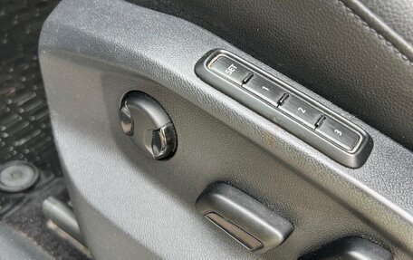 Volkswagen Tiguan II, 2018 год, 2 100 000 рублей, 12 фотография